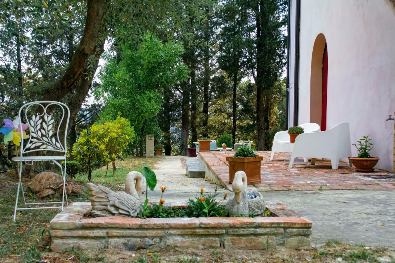 Bb Gli Aristogatti Bed & Breakfast Ghizzano Exterior foto